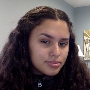 Meet your Posher, Leandra